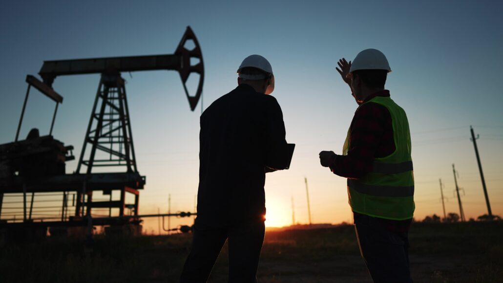 oil field crew using Enbrec Workops software for project analytics and reporting